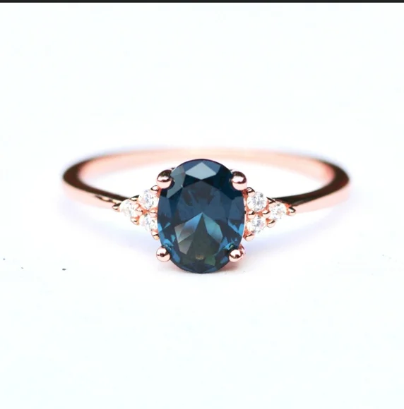 London Blue Lab Topaz Oval Gemstone Ring - Picture 3 of 5
